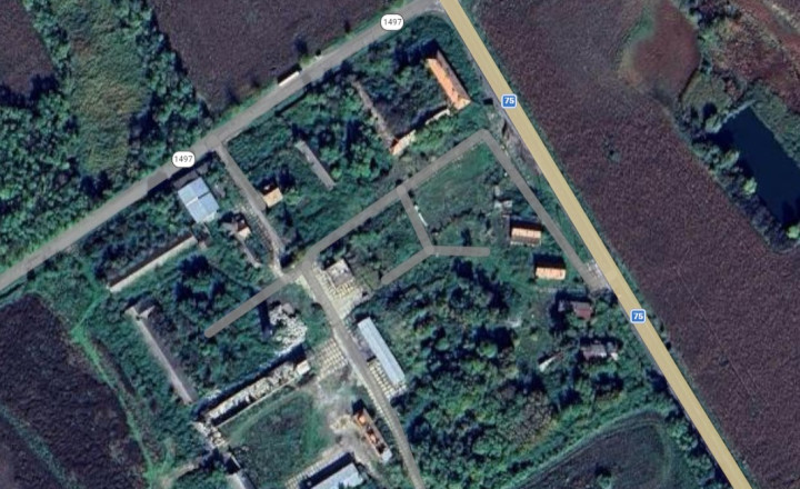 Areál, pozemky o výmere 2,5 ha, 4 km od baterkárne Šurany - fotografia 1