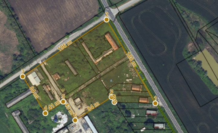 Areál, pozemky o výmere 2,5 ha, 4 km od baterkárne Šurany - fotografia 3