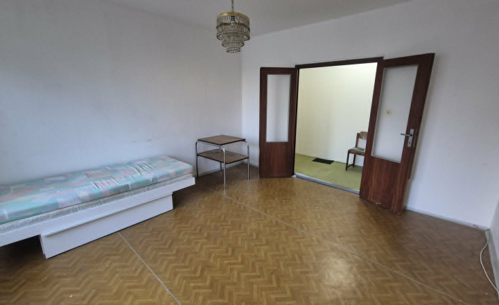 Ponúkam na predaj 1‑izbový byt s loggiou v pôvodnom stave na ulici Generála Klapku v Komárne - fotografia 12