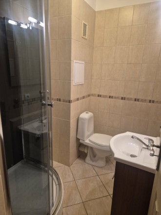 ZNÍŽENÁ CENA Na predaj garzónka na výbornej adrese v Komárne ul. Cintorínsky rad - fotografia 10