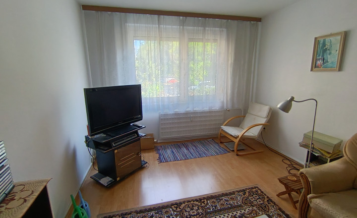 Slnečný štvorizbový byt na Gazdovskej v Komárne - fotografia 3