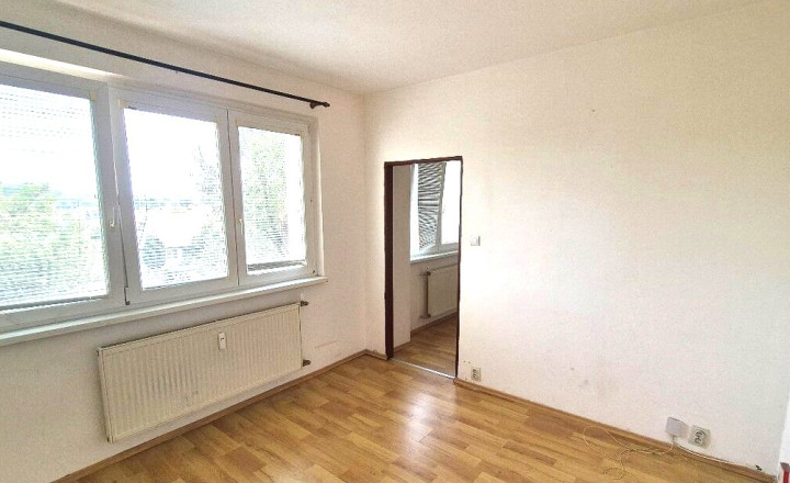 Na predaj ponúkame útulný 1‑izbový byt v Komárne, situovaný na Košickej ulici - fotografia 4