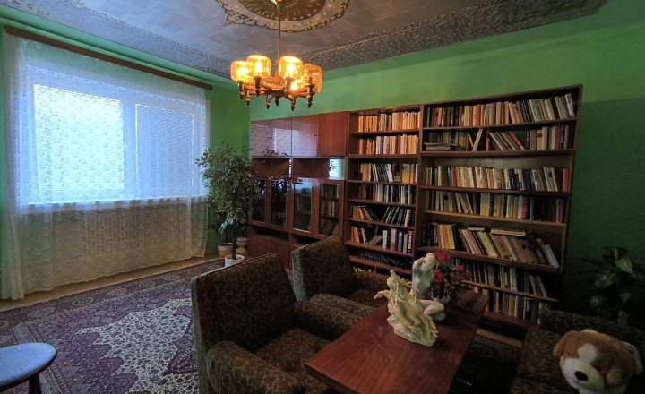 Na predaj priestranný rodinný dom + veľký pozemok! - fotografia 7