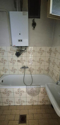 Na predaj 3‑izbový byt na Alžbetinom ostrove v pôvodnom stave - fotografia 7