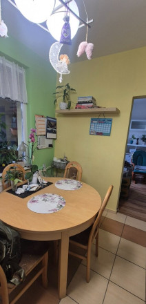 Priestranný a zrekonštruovaný 2-izbový byt s loggiou na ul. Biskupa Királya v Komárne - fotografia 9