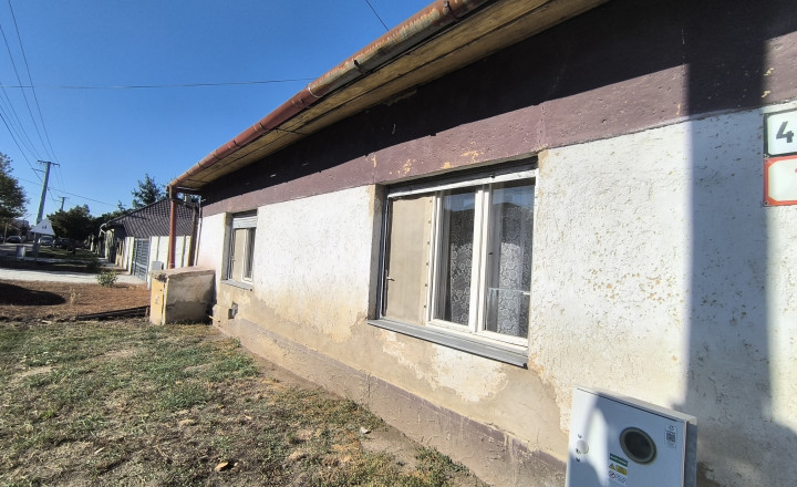 NA PREDAJ STARŠÍ 3-IZBOVÝ RODINNÝ DOM S VEĽKOU ZÁHRADOU – GBELCE - fotografia 18