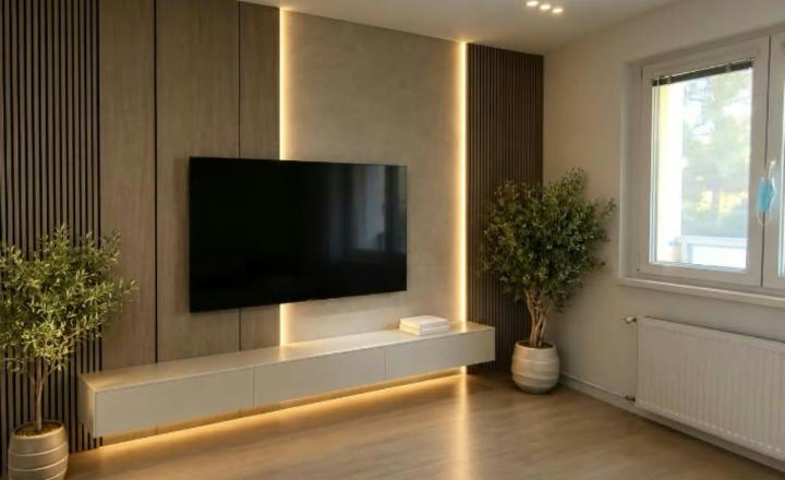 Ponúkam Vám na predaj exkluzívne zrekonštruovaný, moderný 3‑izbový byt s loggiou, - fotografia 3