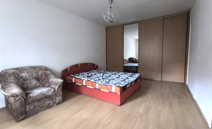 🏡 VEĽKÝ 3-IZBOVÝ BYT NA NÁBREŽNEJ ULICI V NOVÝCH ZÁMKOCH - fotografia 6