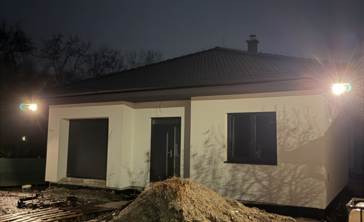 Ponúkame predaj: 4‑izbový rodinný dom – Bodza, okres Komárno. - fotografia 7